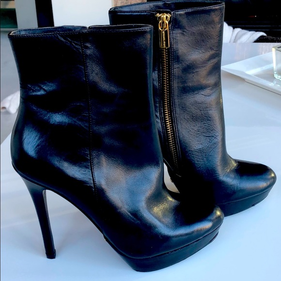 Michael Kors leather boots - Picture 1 of 3